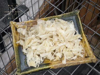 Chân yến tinh chế có được sau mỗi lần sản xuất yến tinh chế của Kim's Nest